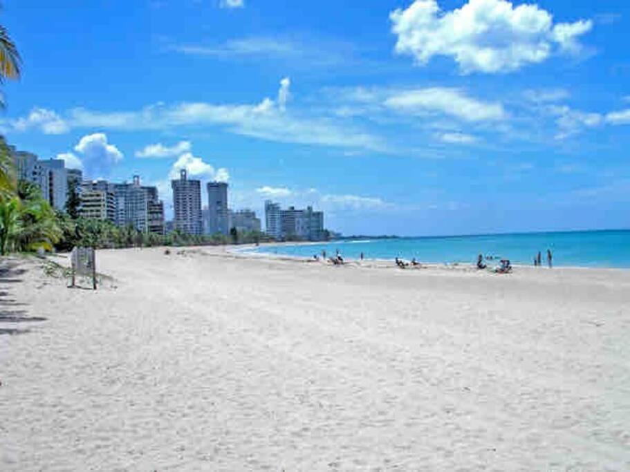 One Bedroom Apt 30 Steps From Prime Beach Generator Parking Included Σαν Χουάν Εξωτερικό φωτογραφία